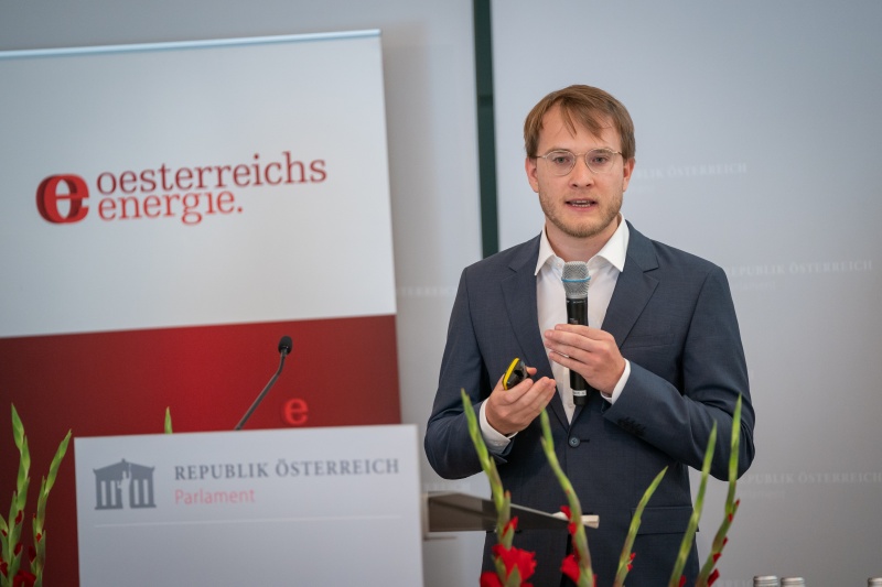 Präsentation der Studie durch Steffen Bettin - Österreichische Akademie der Wissenschaften