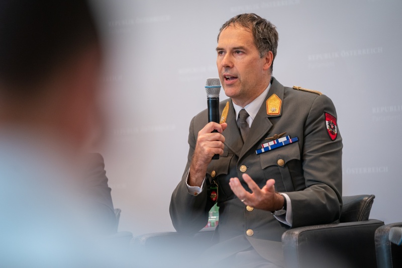 Wortmeldung bei der Podiumsdisskusion von Philipp Eder – BMLV