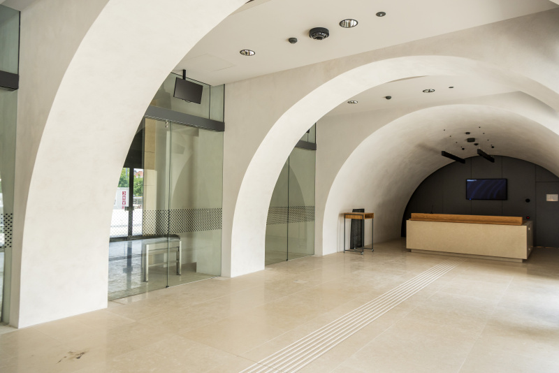 Eingangshalle mit Empfangsdesk