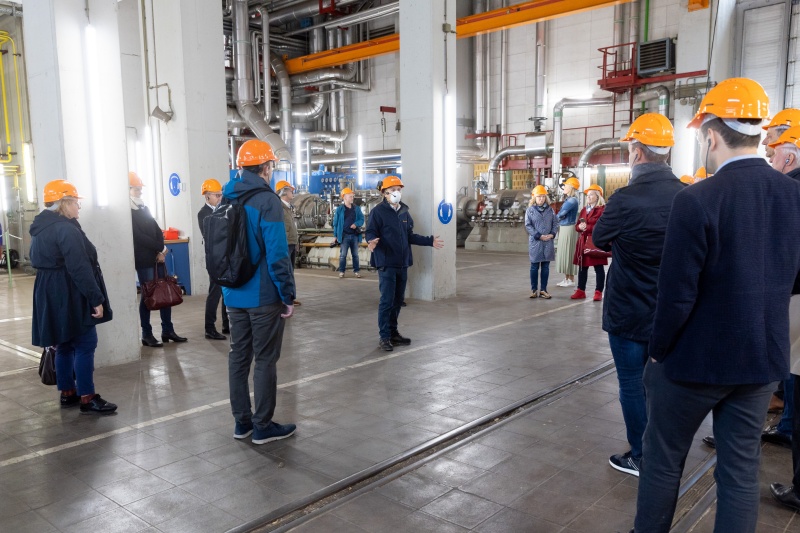 Geführter Rundgang mit Mitgliedern des Bundesrates durch das Kraftwerk Simmering