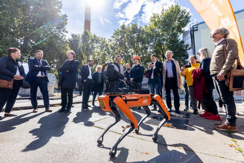 Vorstellung des Energy Dogs, einem Roboter für Kontrollgänge