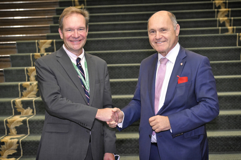 Von links: Ted Arnott, Nationalratspräsident Wolfgang Sobotka (ÖVP)