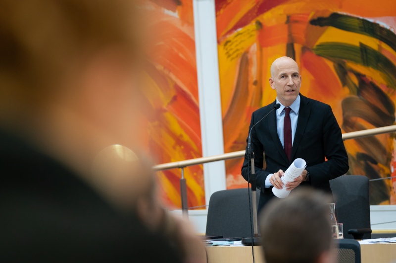 Auf der Regierungsbank Arbeitsminister Martin Kocher (ÖVP)