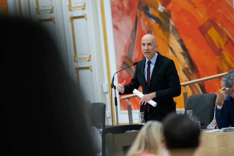 Auf der Regierungsbank Arbeitsminister Martin Kocher (ÖVP)