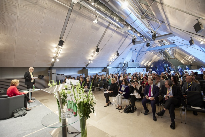 Moderation durch Michael Fanizadeh Projektkoordinator, Vienna Institute for International Dialogue and Cooperation