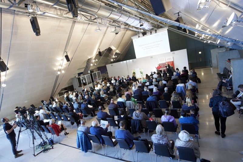 Moderation durch Edit Schlaffer Vorsitzende Women without Borders