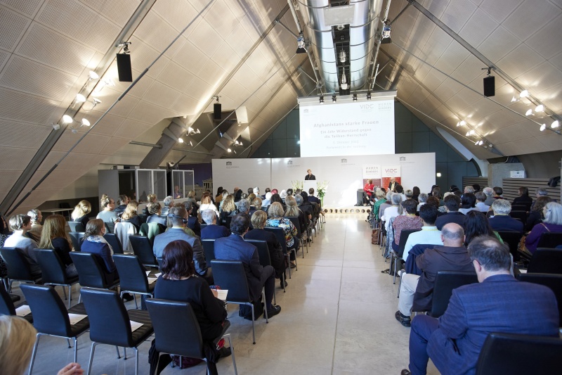 Begrüßung durch Parlamentsvizedirektorin Susanne Janistyn-Novák