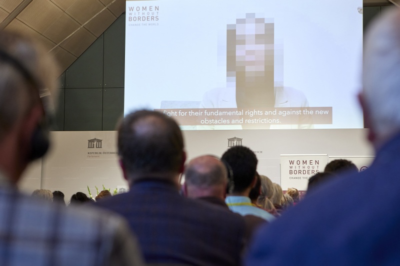 Videobotschaft - Der Preis des Protests: Junge Frauen mobilisieren für eine Zukunft ohne Gewalt