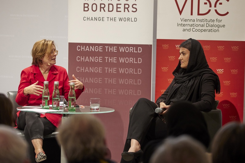 Von links: Edit Schlaffer Vorsitzende Women without Borders, Keynote von Husna Jalal Frauenrechtsaktivistin, Afghanistan