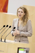 Am Rednerpult Nationalratsabgeordnete Johanna Jachs (ÖVP)