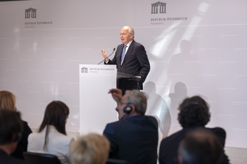 Am Rednerpult: Nationalratsabgeordneter Rudolf Taschner (ÖVP)