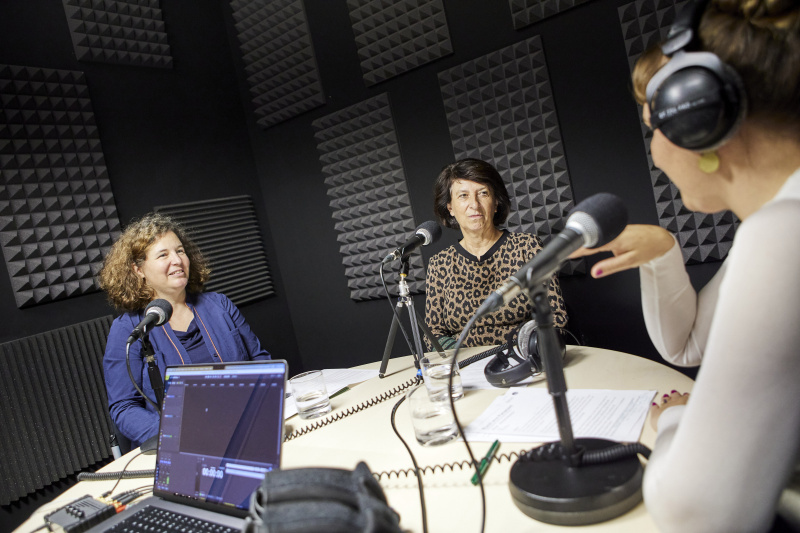 Von links: Barbara Blümel Parlamentsdirektion, Gertraud Diendorfer-Ratzenböck Demokratiezentrum, Moderatorin Tatjana Lukáš