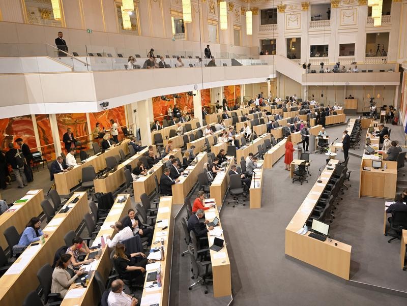 Fragestunde an Sozialminister Johannes Rauch (GRÜNE)