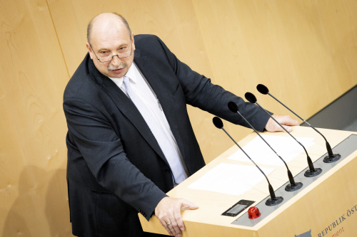 Bundesrat Michael Bernard (FPÖ) am Rednerpult