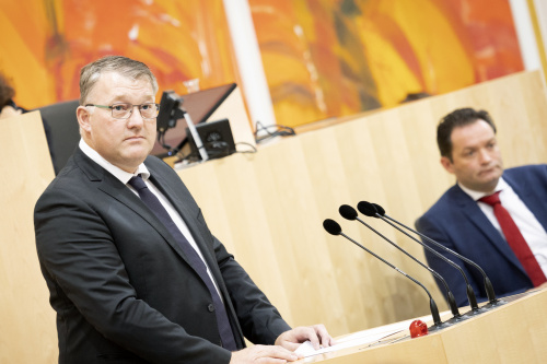 Bundesrat Markus Steinmaurer (FPÖ) am Rednerpult