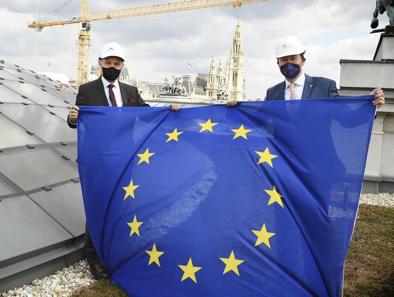 Von links: Nationalratspräsident Wolfgang Sobotka (ÖVP), Vertreter der Europäischen Kommission Martin Selmayr