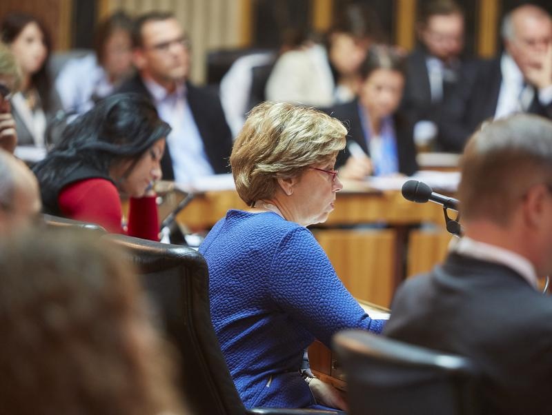 Blick Richtung Veranstaltungsteilnehmer:innen