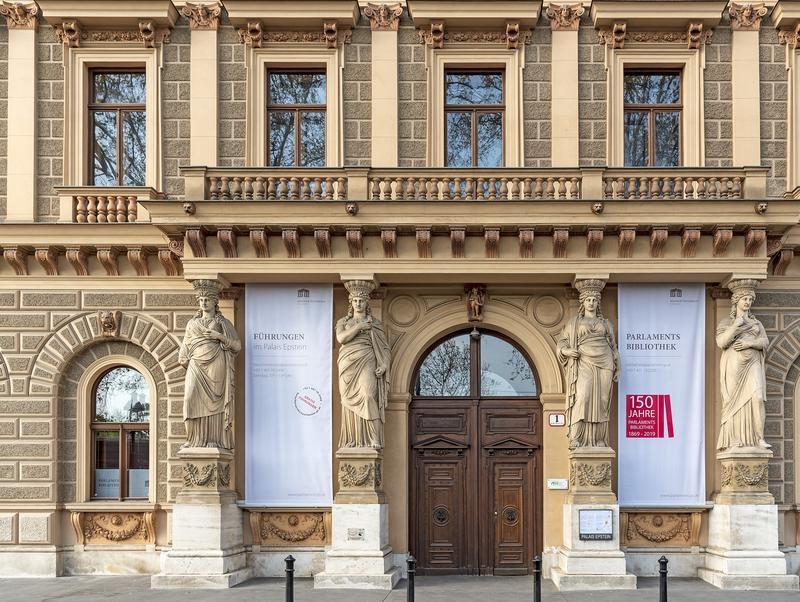 Eingangsbereich des Palais Epstein