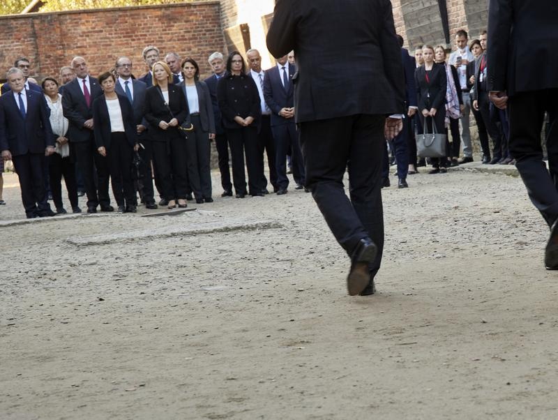 Block 10 Schwarze Wand. Kranzniederlegung durch Bundespräsident Alexander Van der Bellen und Nationalratspräsident Wolfgang Sobotka