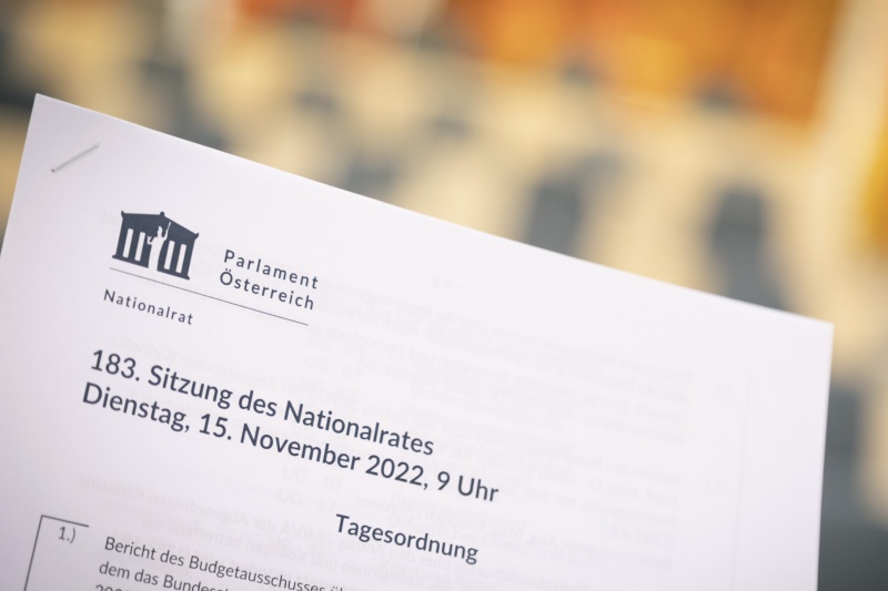 Tagesordnung zur Sitzung.