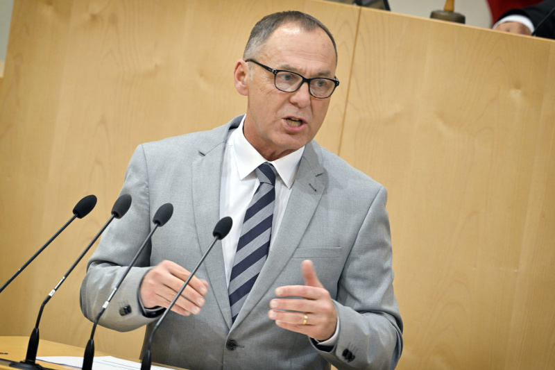 Nationalratsabgeordneter Peter Wurm (FPÖ) am Rednerpult