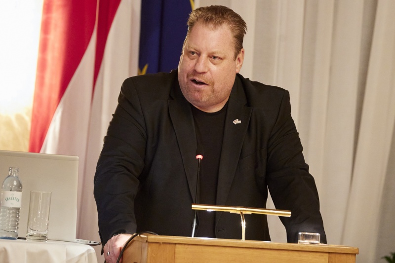 Moderation durch Generalsekretär Urban Forum Bernhard Müller