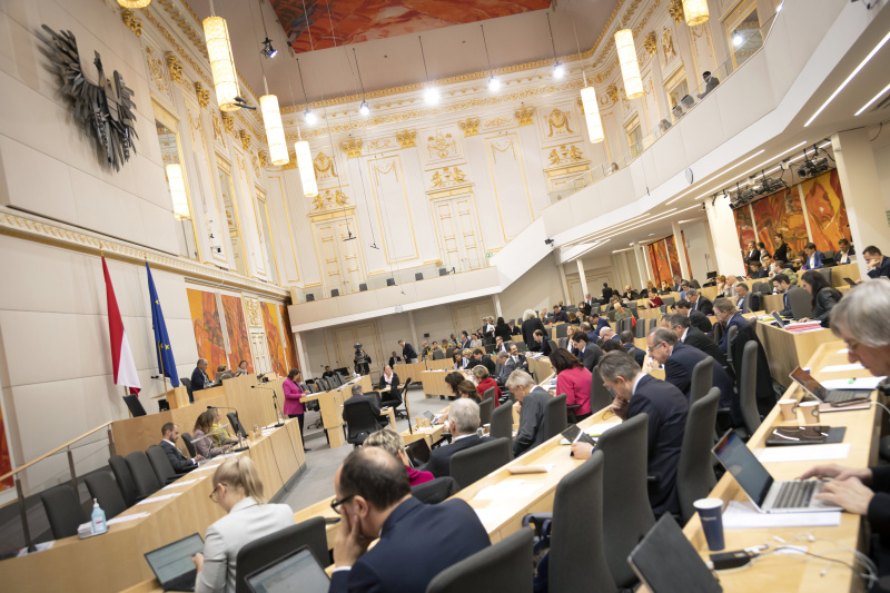 Blick in den Sitzungssaal