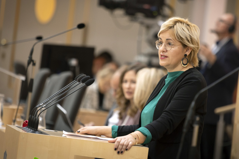 Nationalratsabgeordnete Bedrana Ribo (GRÜNE) am Rednerpult