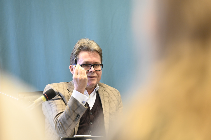 Unterrichtsminister Martin Polaschek (ÖVP) besucht einen Workshop in der Demokratiewerkstatt