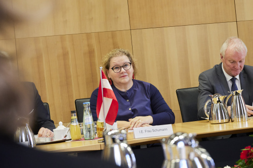 Gespräch mit der Ministerpräsidentin des Saarlandes Anke Rehlinger, Bundesratspräsidentin Korinna Schumann (SPÖ)