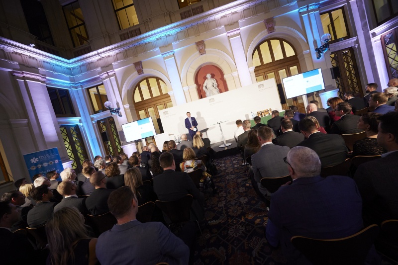 Moderation von Stefan Gehrer ORF