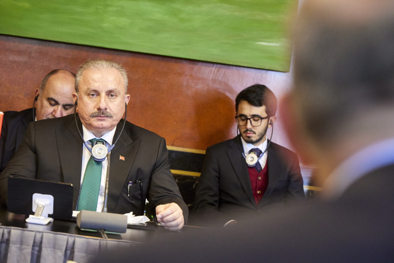 Präsident der Großen Nationalversammlung der Republik Türkei Mustafa Şentop während der Aussprache