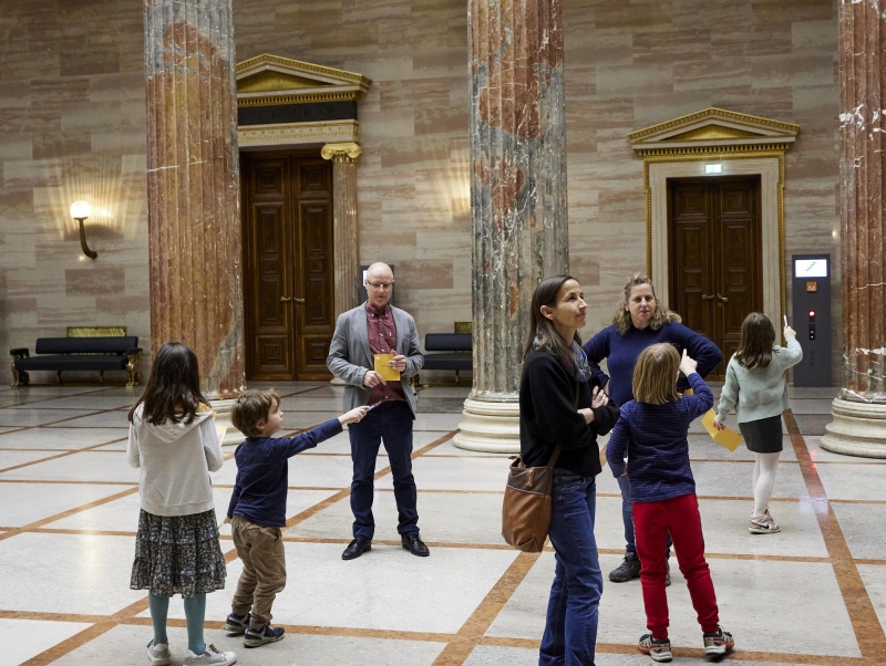 Führung durch das Parlament