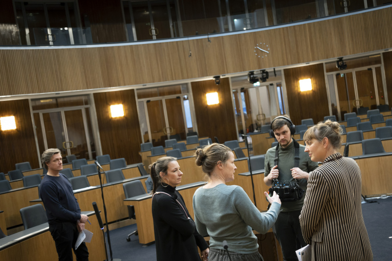 von links: Julia Kopecky, Mitarbeiterin der Parlamentsdirektion und Architektin Bettina Bauer-Hammerschmidt, Journalistin Tatjana Lukáš, im Podcastgespräch