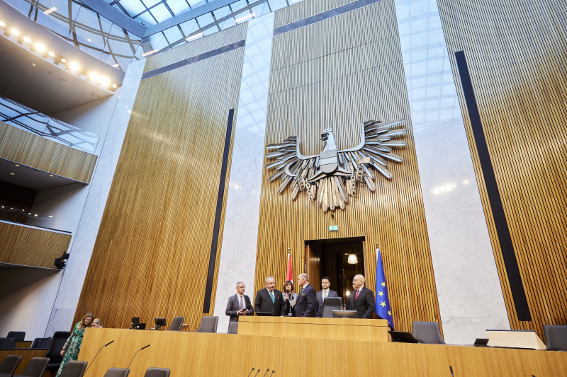 Führung durch das renovierte Parlamentsgebäude durch Nationalratspräsident Wolfgang Sobotka (ÖVP)