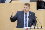 Am Rednerpult  Bundesrat Andreas Arthur Spanring (FPÖ)