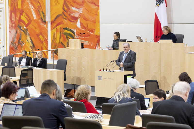Am Rednerpult  Bundesrat Eduard Köck (ÖVP)