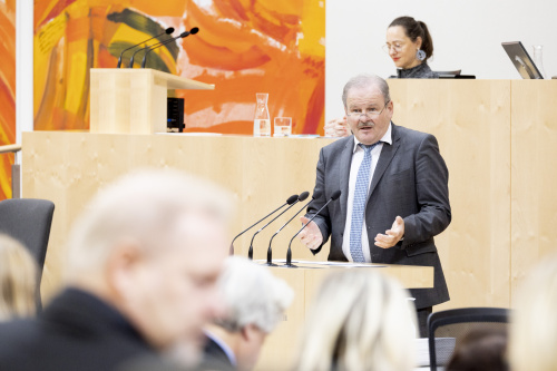 Am Rednerpult  Bundesrat Eduard Köck (ÖVP)