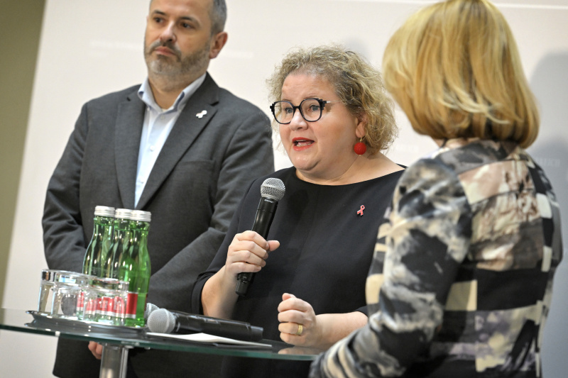 Begrüßung: Bundesratspräsidentin Korinna Schumann (SPÖ)