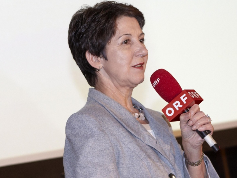 NR-Praesidentin Mag.a Barbara Prammer am Mikrofon.