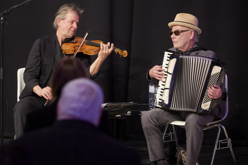 Musikalische Umrahmung Otto Lechner & Anton Burger