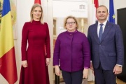 Von links: Interimistischen Präsidentin des rumänischen Senats Alina-Stefania Gorghiu, Bundesratspräsidentin Korinna Schumann (SPÖ), Senator George Scarlat