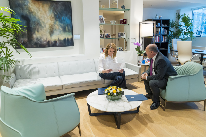 Von links: Präsidentin des Europäischen Parlaments Roberta Metsola, Nationalratspräsident Wolfgang Sobotka