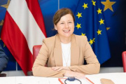 EU-Vizepräsidentin Vĕra Jourová während der Aussprache
