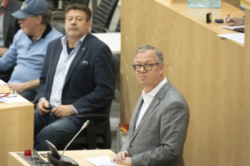 Am Rednerpult Nationalratsabgeordneter Wolfgang Saxoinger (ÖVP)