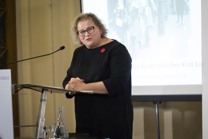 Bundesratspräsidentin Korinna Schumann (SPÖ) eröffnet die Veranstaltung