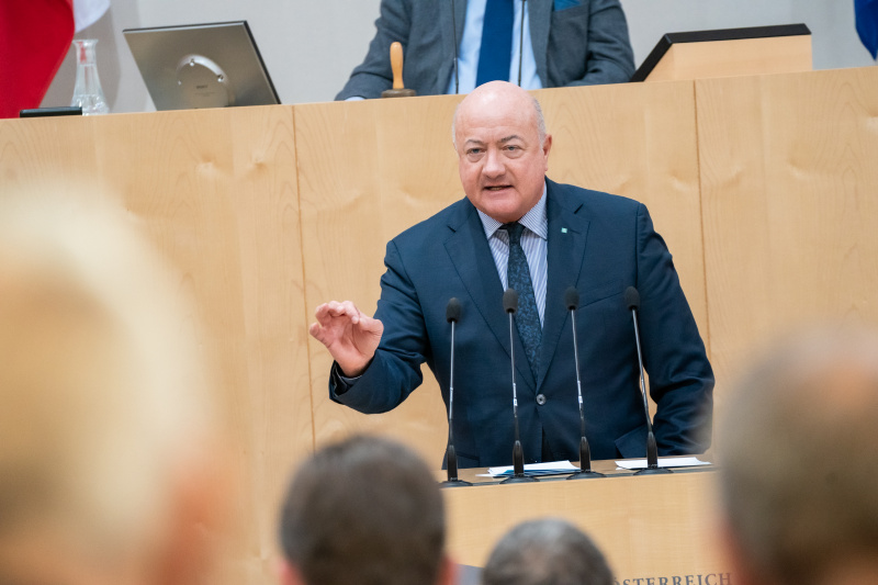 Nationalratsabgeordneter Christian Stocker (ÖVP) am Rednerpult