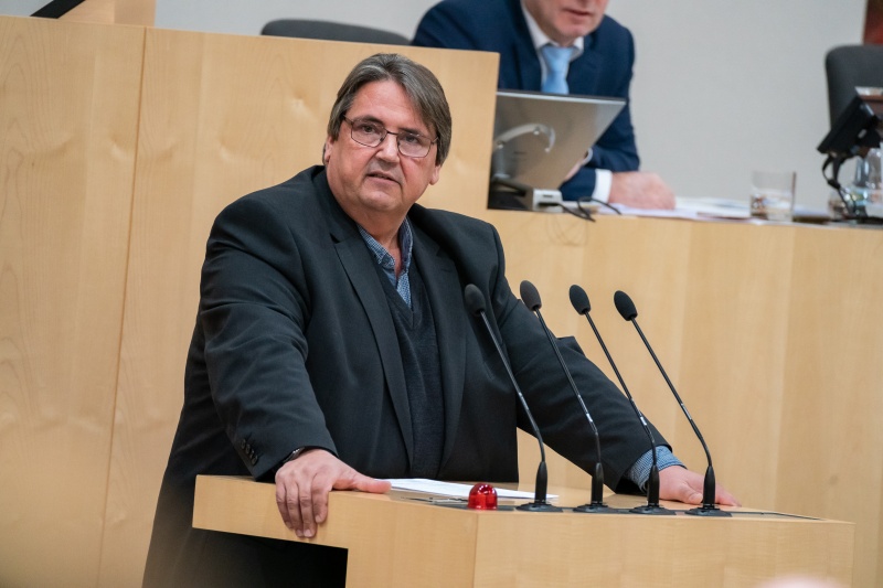 Nationalratsabgeordneter Josef Muchitsch (SPÖ) am Rednerpult