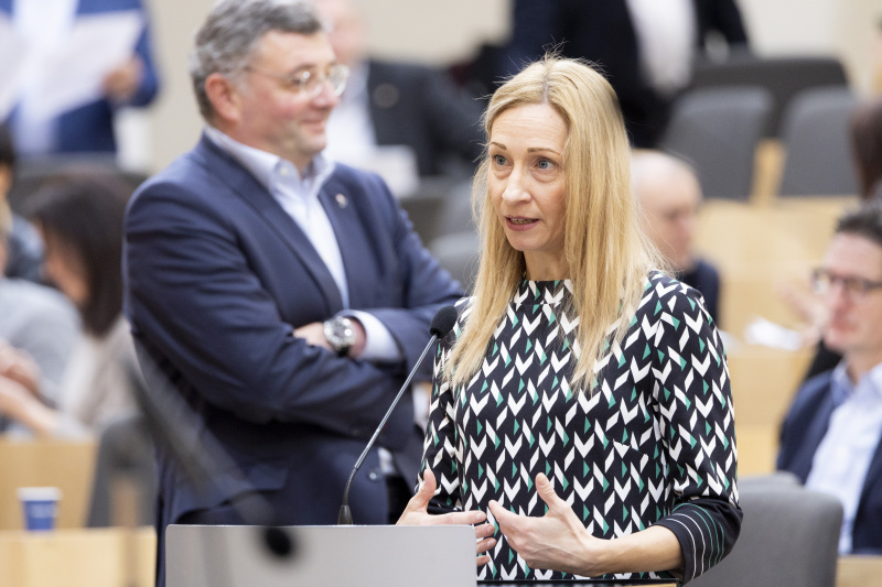 Am Rednerpult  Nationalratsabgeordnete Agnes Sirkka Prammer (GRÜNE)