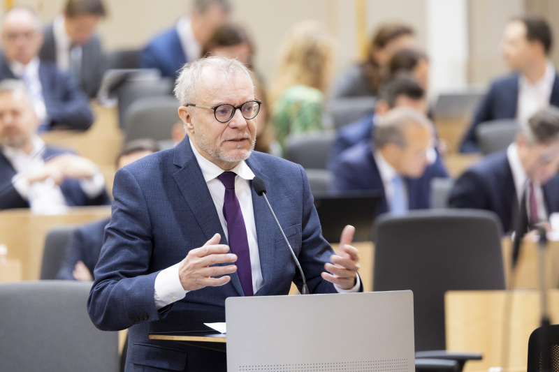 Am Rednerpult  Nationalratsabgeordneter Harald Troch (SPÖ)